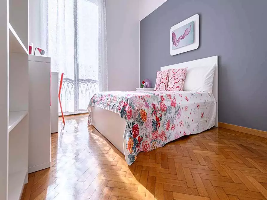 Immagine 3 di Camera in affitto  in Piazzetta Guastalla7 a Milano