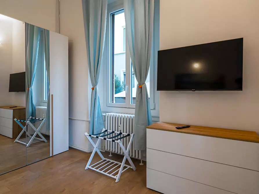 Immagine 42 di Appartamento in affitto  in Via Giovanni Pascoli4 a Milano