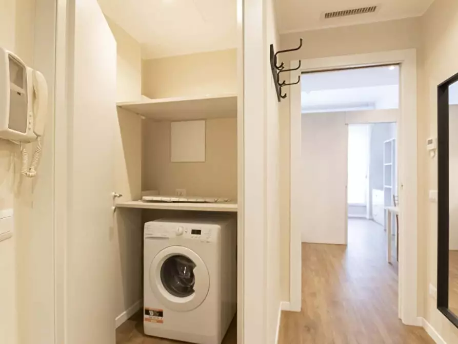 Immagine 5 di Appartamento in affitto  in Via Santa Maria Valle1 a Milano