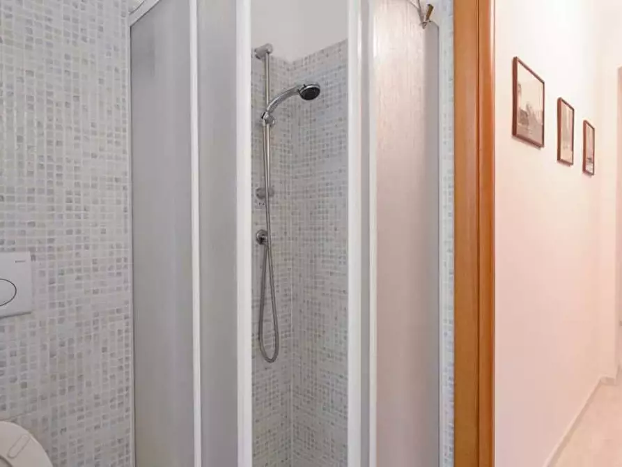 Immagine 9 di Camera in affitto  in Via Alessandria143 a Roma