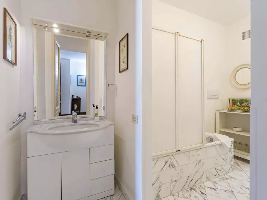 Immagine 24 di Appartamento in affitto  in Costa dei Magnoli28 a Firenze