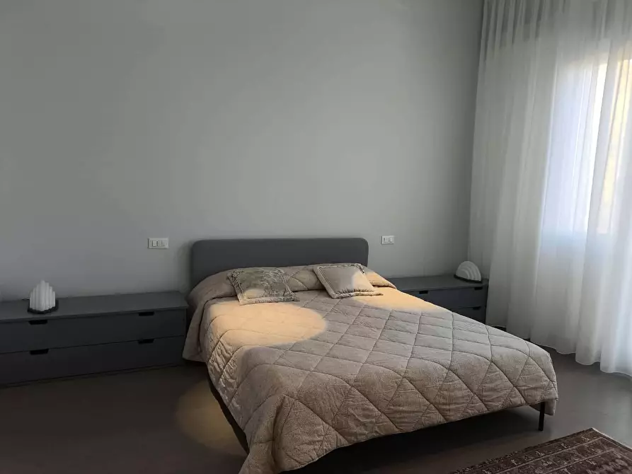 Immagine 98 di Appartamento in affitto  in Via Irnerio9 a Bologna