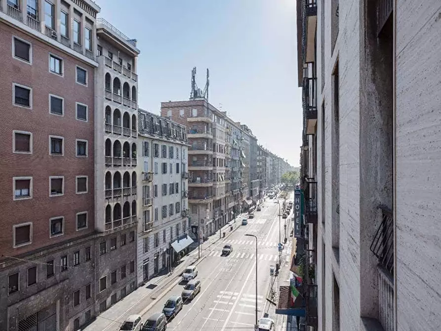 Immagine 10 di Camera in affitto  in Viale Tunisia13 a Milano