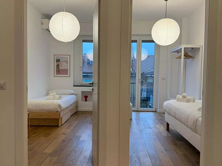 Immagine 15 di Appartamento in affitto  in Viale Tunisia13 a Milano