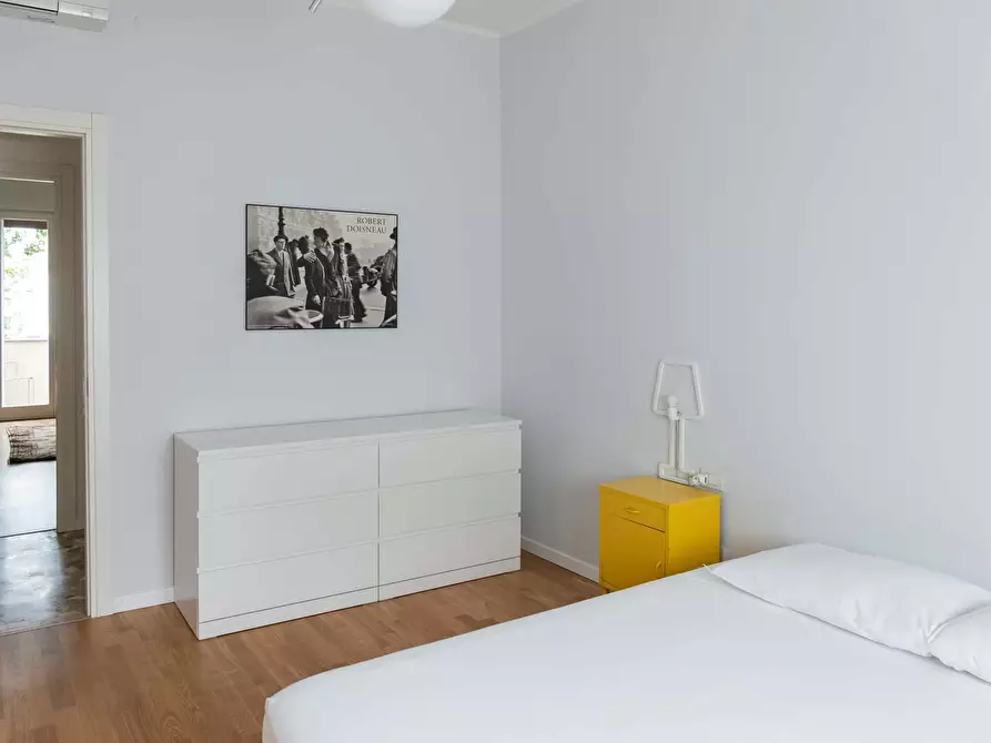 Immagine 39 di Appartamento in affitto  in Via Domodossola21 a Milano
