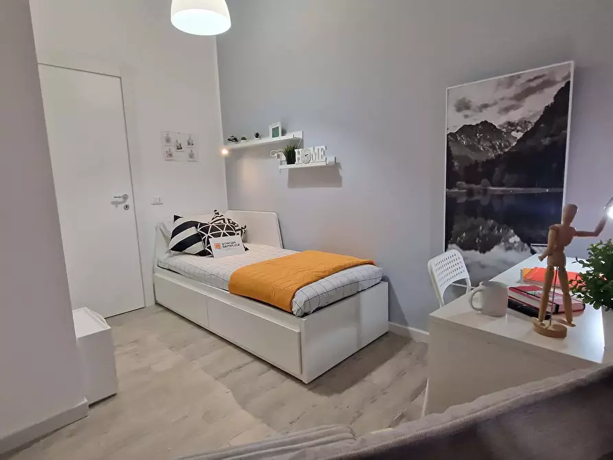 Immagine 10 di Camera in affitto  in Via in Selci54 a Roma