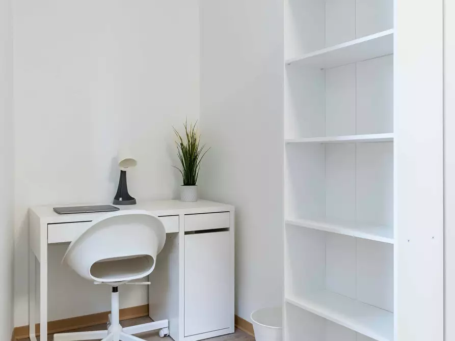 Immagine 5 di Camera in affitto  in Via Frinco15 a Torino