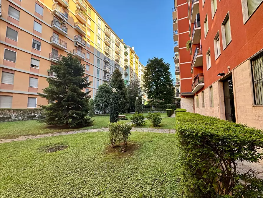 Immagine 13 di Camera in affitto  in Via Francesco Caracciolo26 a Milano