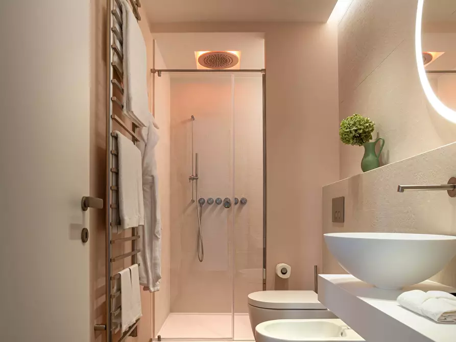 Immagine 11 di Appartamento in affitto  in Via Alessandro Manzoni25 a Milano