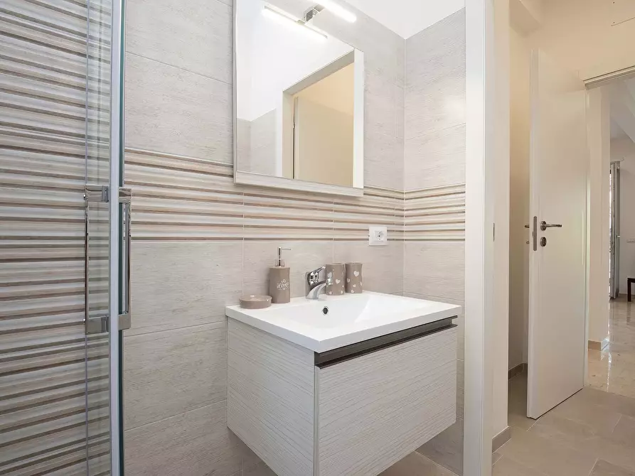 Immagine 8 di Appartamento in affitto  in Via Papiniano22 a Roma