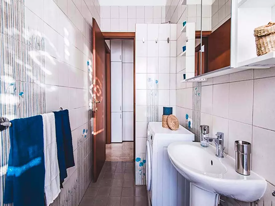 Immagine 10 di Camera in affitto  in Via Tito Vignoli4 a Milano