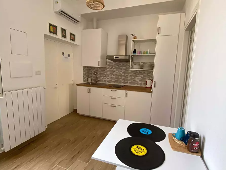 Immagine 2 di Appartamento in affitto  in Vico Banchi Nuovi15 a Napoli