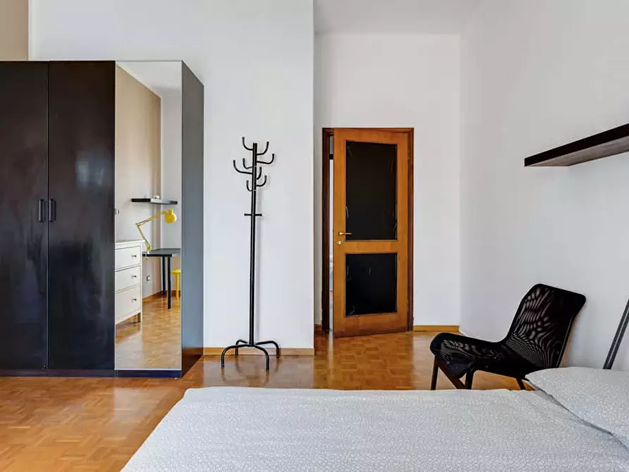 Immagine 4 di Camera in affitto  in Via Curtatone14 a Milano