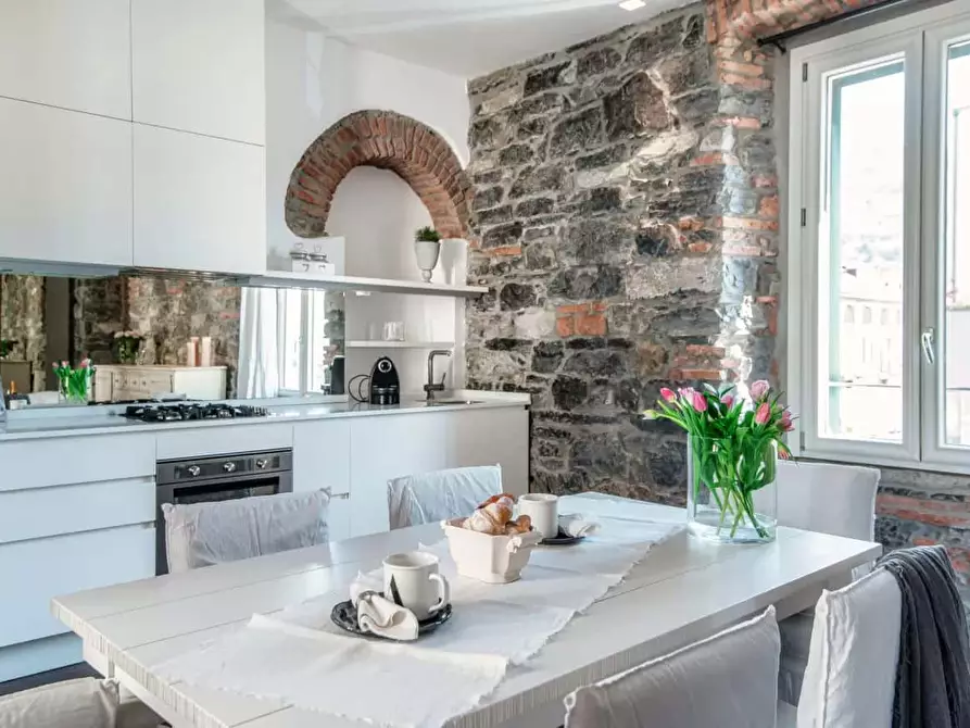 Immagine 29 di Appartamento in affitto  in Via Morazzone Pier Francesco Mazzucchelli a Como