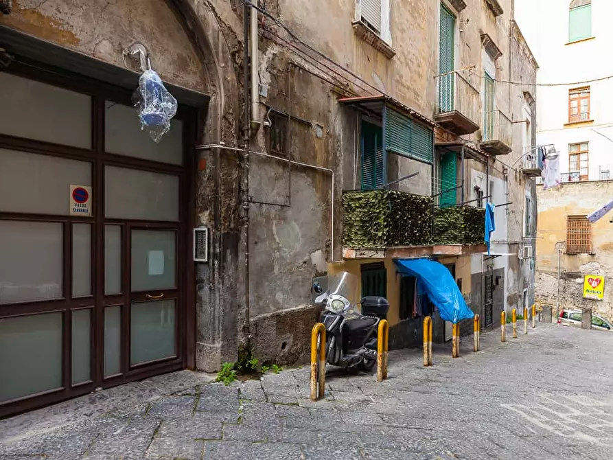 Immagine 24 di Appartamento in affitto  in Vico Santa Maria della Purità32 a Napoli