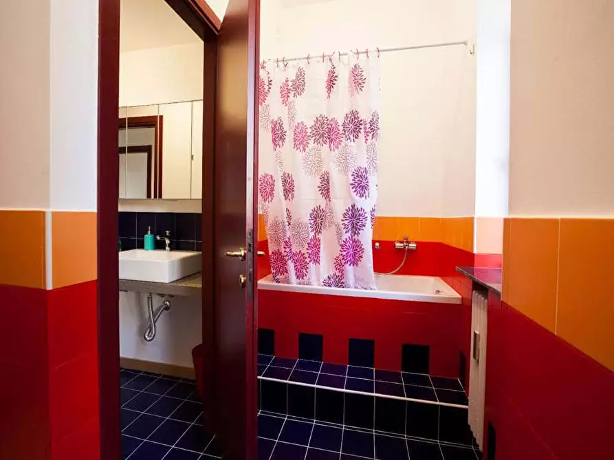 Immagine 8 di Camera in affitto  in Via Ravizza34 a Milano