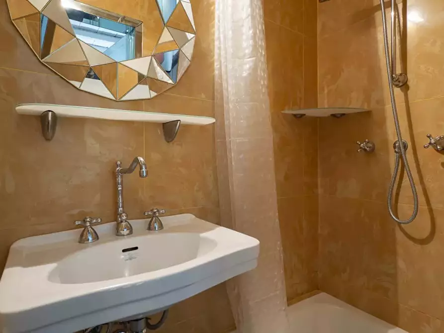 Immagine 14 di Appartamento in affitto  in Via Amedei11 a Milano