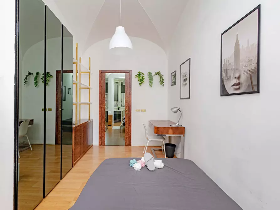 Immagine 4 di Camera in affitto  in Via Cesare Battisti13 a Milano