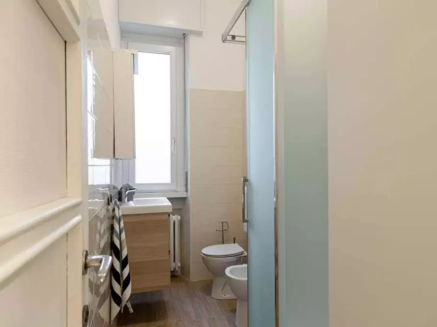 Immagine 9 di Camera in affitto  in Via Carmagnola13 a Milano