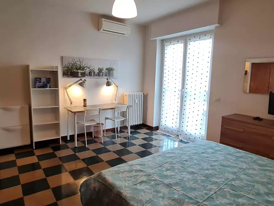 Immagine 1 di Camera in affitto  in Via Abelardo Pecorini4 a Milano
