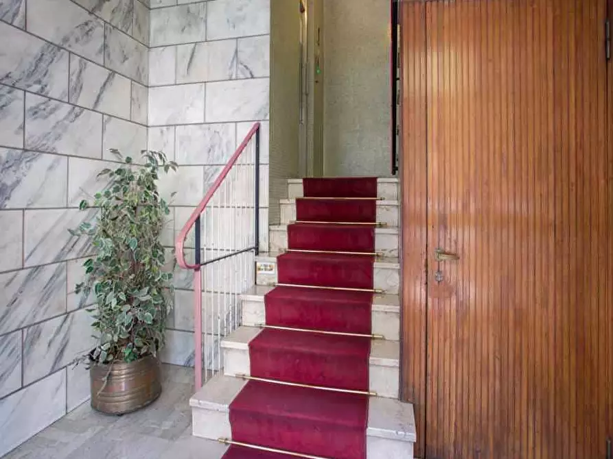 Immagine 13 di Camera in affitto  in Via Farneti4 a Milano