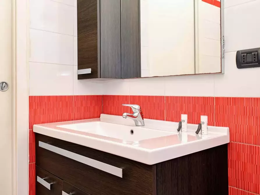 Immagine 21 di Appartamento in affitto  in Via Sebastiano del Piombo19 a Milano