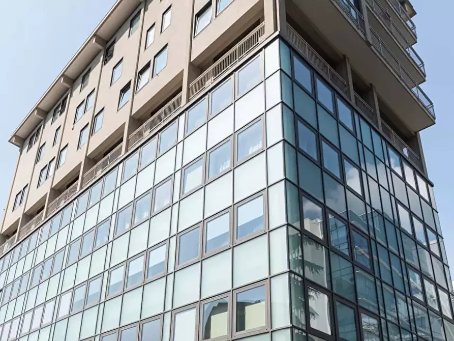 Immagine 50 di Appartamento in affitto  in Via Ippolito Rosellini2 a Milano