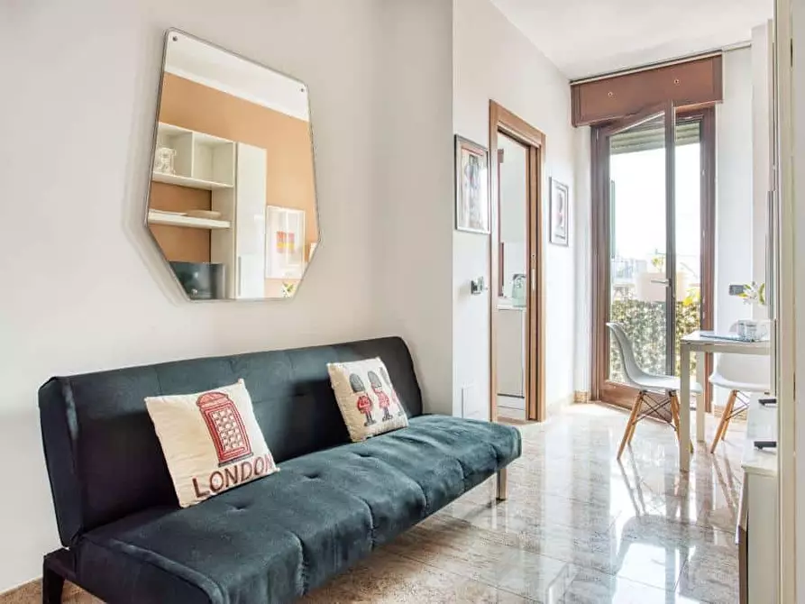 Immagine 23 di Appartamento in affitto  in Via Volvinio37 a Milano