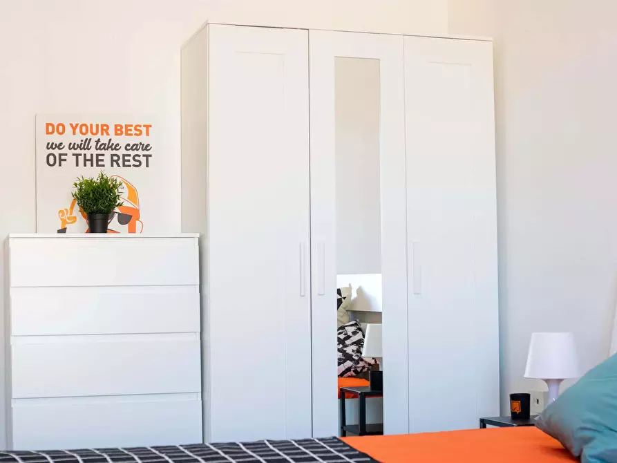 Immagine 3 di Camera in affitto  in Via Tiziano62 a Cagliari