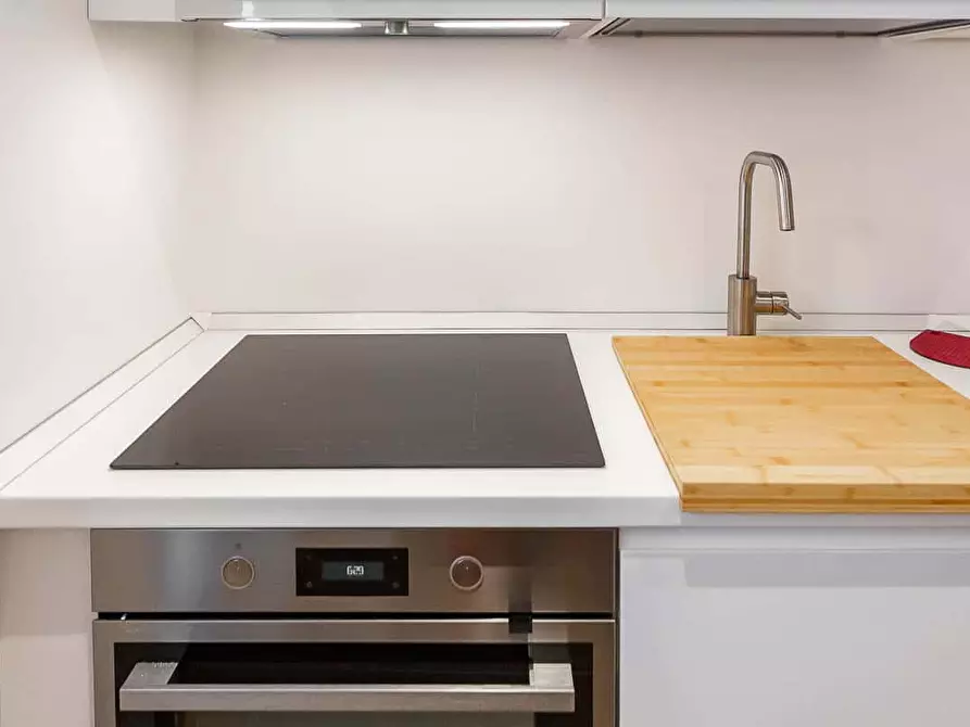 Immagine 34 di Appartamento in affitto  in Via Salasco5 a Milano