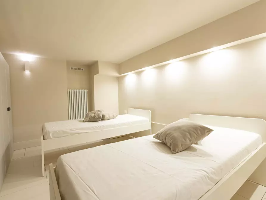 Immagine 22 di Appartamento in affitto  in Via Rovereto5 a Milano