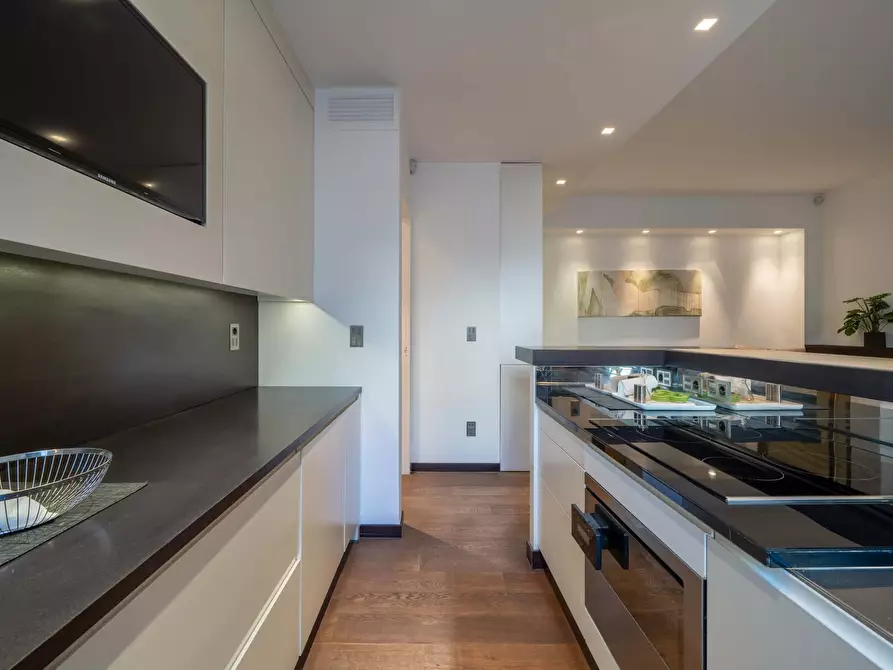 Immagine 19 di Appartamento in affitto  in Via Borgonuovo4 a Milano