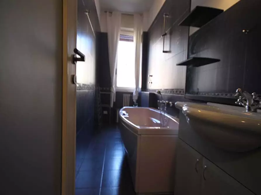 Immagine 20 di Camera in affitto  in Largo Giovanni Battista Scalabrini2 a Milano