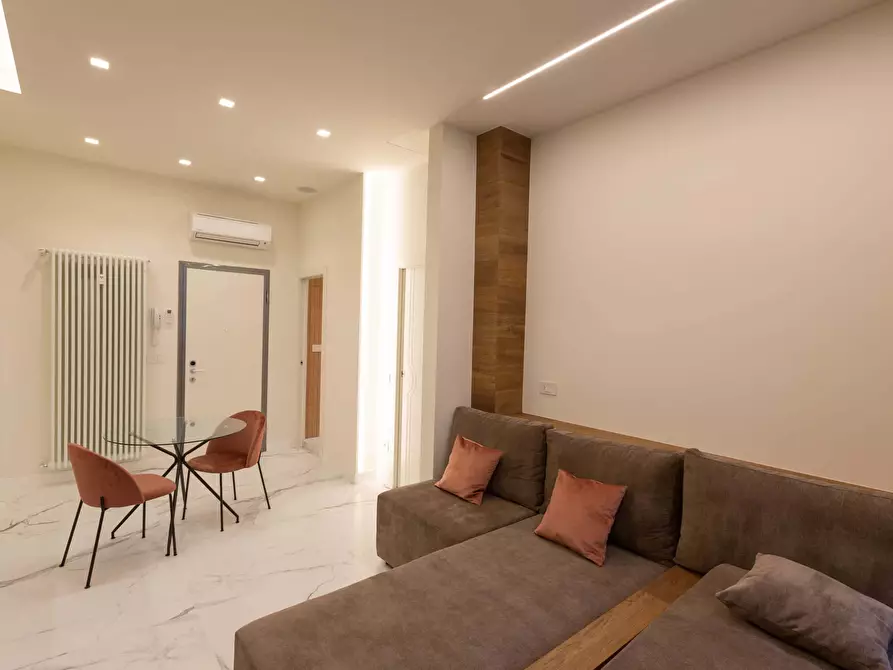 Immagine 13 di Appartamento in affitto  in Via Francesco Daverio6 a Milano