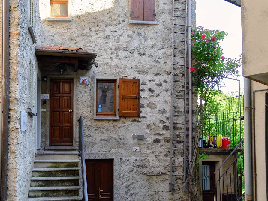 Immagine 5 di Appartamento in affitto  in Via della Castagna24 a Bizzarone