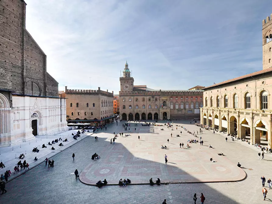 Immagine 27 di Appartamento in affitto  in Via Monte Grappa3 a Bologna