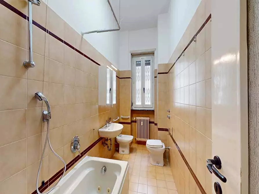 Immagine 16 di Camera in affitto  in Via Anco Marzio4 a Milano