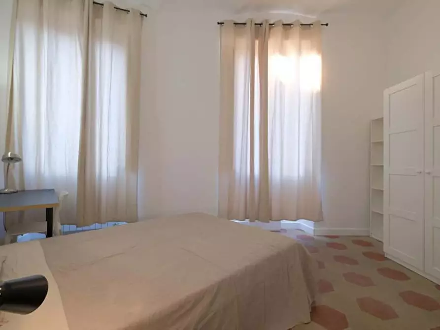 Immagine 5 di Camera in affitto  in Viale Regina Margherita199 a Roma