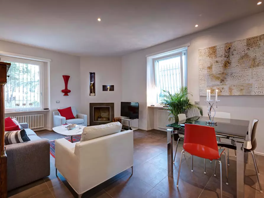 Immagine 11 di Appartamento in affitto  in Via Appia Pignatelli a Roma