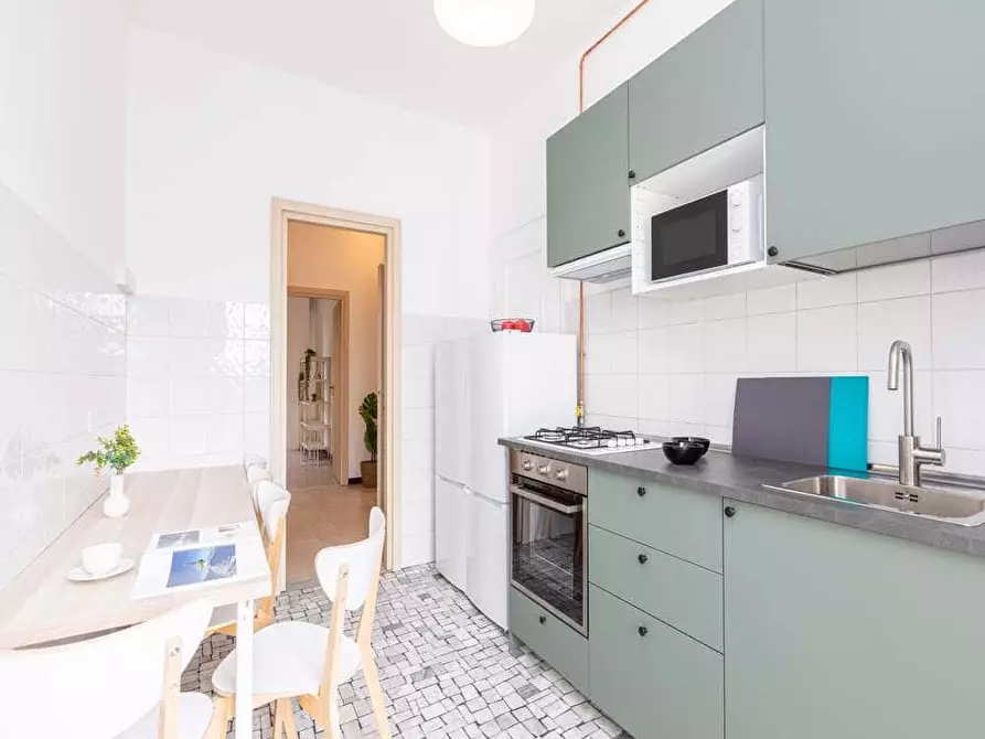 Immagine 36 di Camera in affitto  in Viale Romagna5 a Milano