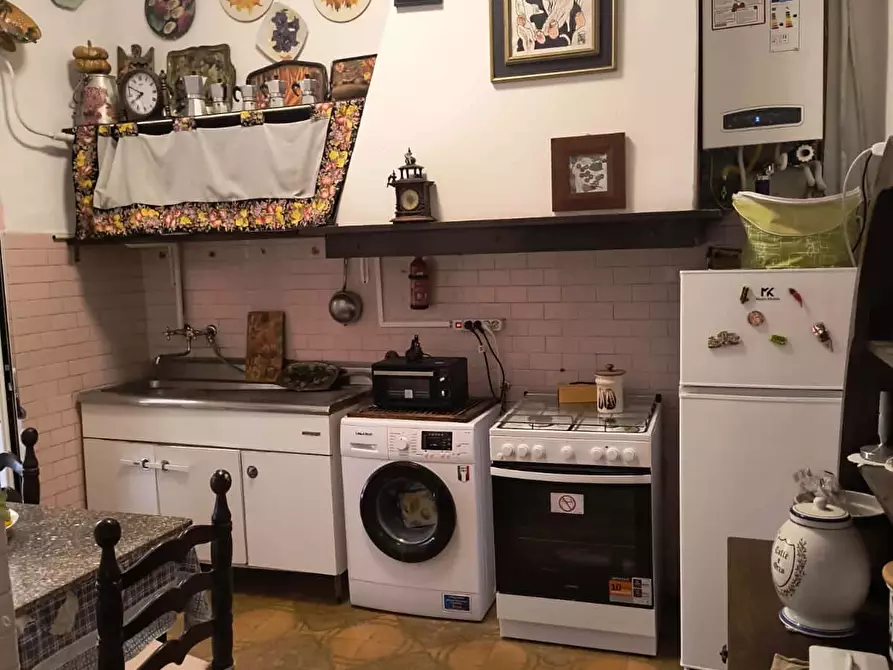 Immagine 7 di Camera in affitto  in Piazza Giuseppe Garibaldi8 a La Spezia