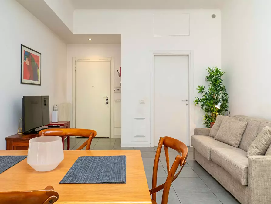 Immagine 8 di Appartamento in affitto  in Via Vigevano a Milano