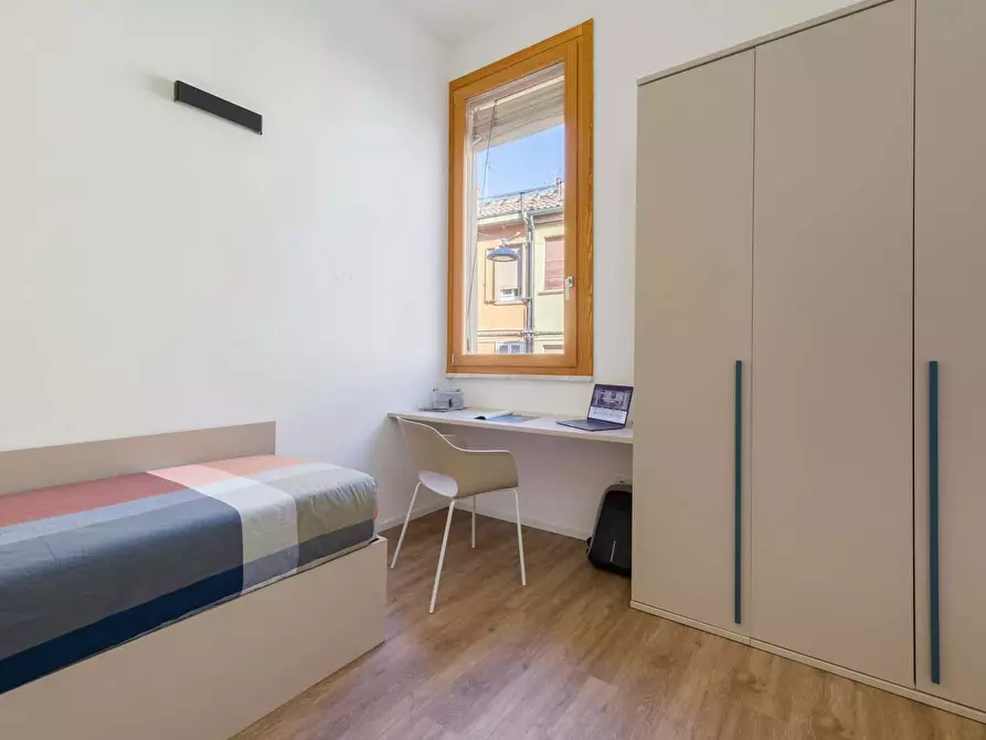 Immagine 2 di Camera in affitto  in Via Armari11 a Ferrara