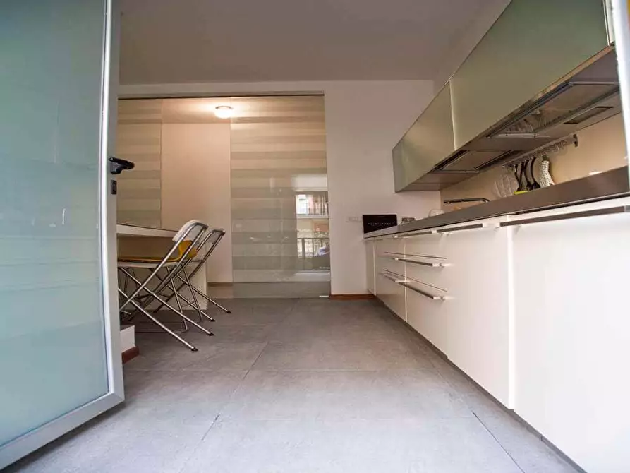 Immagine 13 di Camera in affitto  in Via Conca del Naviglio37A a Milano