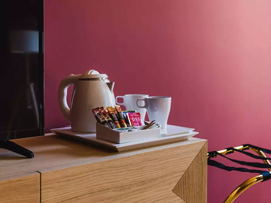 Immagine 41 di Appartamento in affitto  in Piazza Attilio Hortis7 a Trieste