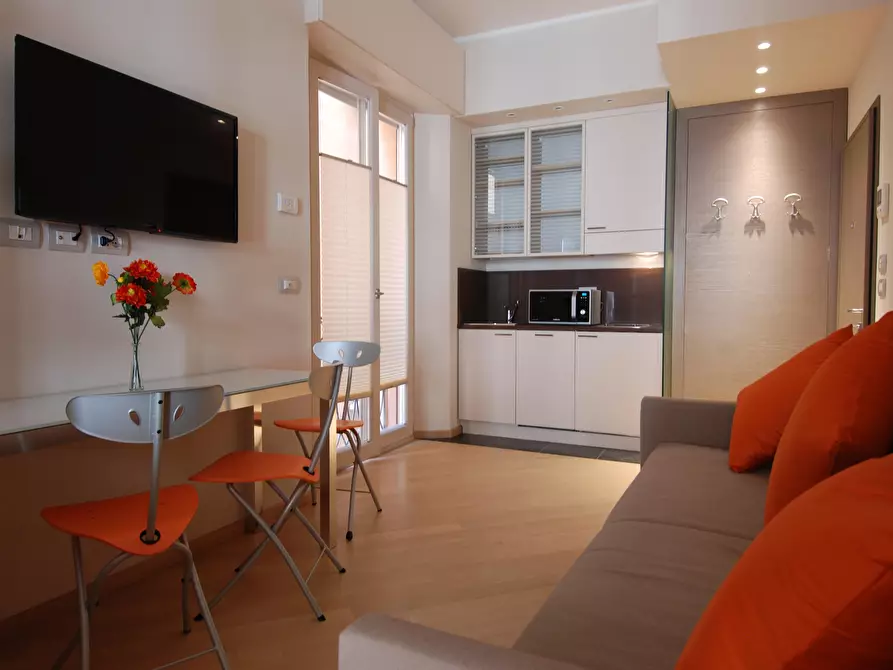 Immagine 3 di Appartamento in affitto  in Via Rizzoli18 a Bologna