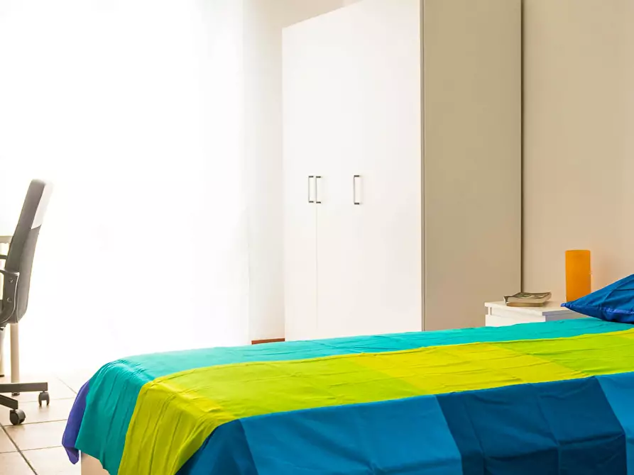 Immagine 5 di Camera in affitto  in Piazza Tancredi Galimberti a Torino