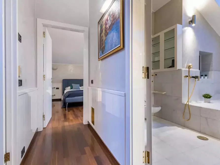 Immagine 28 di Appartamento in affitto  in Via Vittorio Emanuele II a Cernobbio