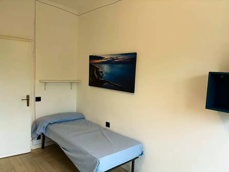 Immagine 2 di Camera in affitto  in Via Angelo de Gasperis2 a Milano