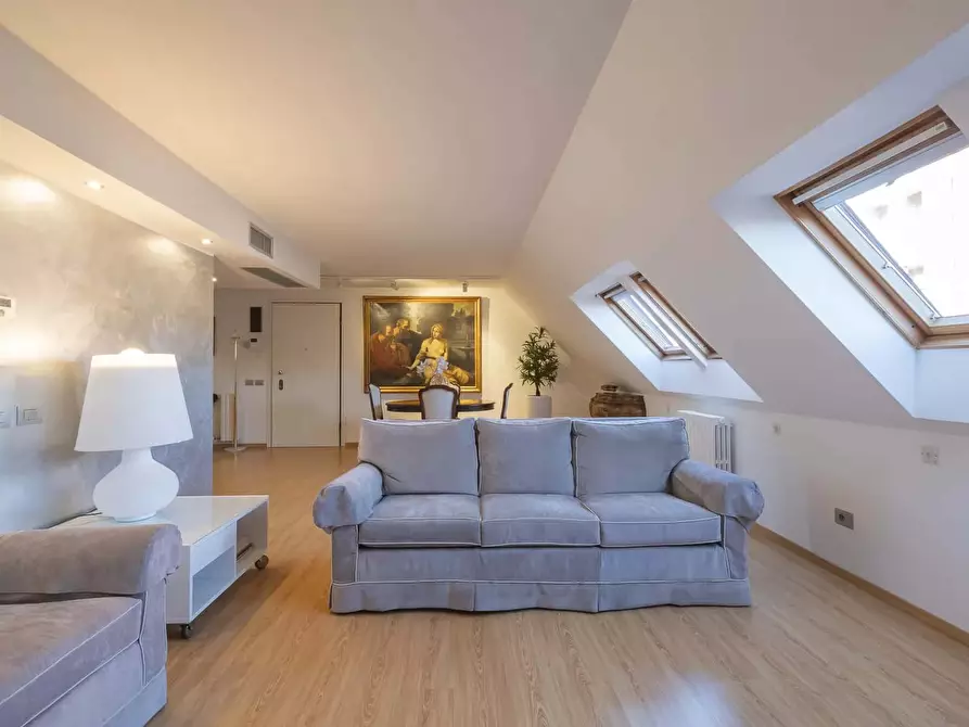 Immagine 1 di Appartamento in affitto  in Via Romeo Frassinetti6 a Milano